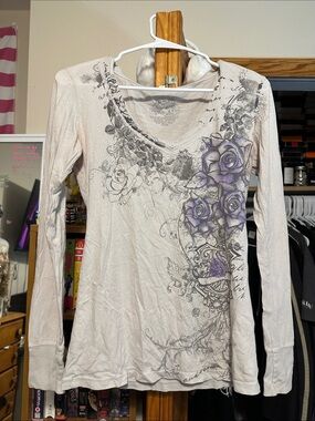 Y2K Women’s Cream Color Long-Sleeve V-Neck Top with Purple Rose Print